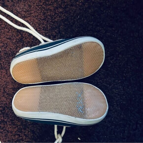 Preloved Dark Blue Baby and Toddler Loafers Boat Shoes size 3M - Picture 2 of 3